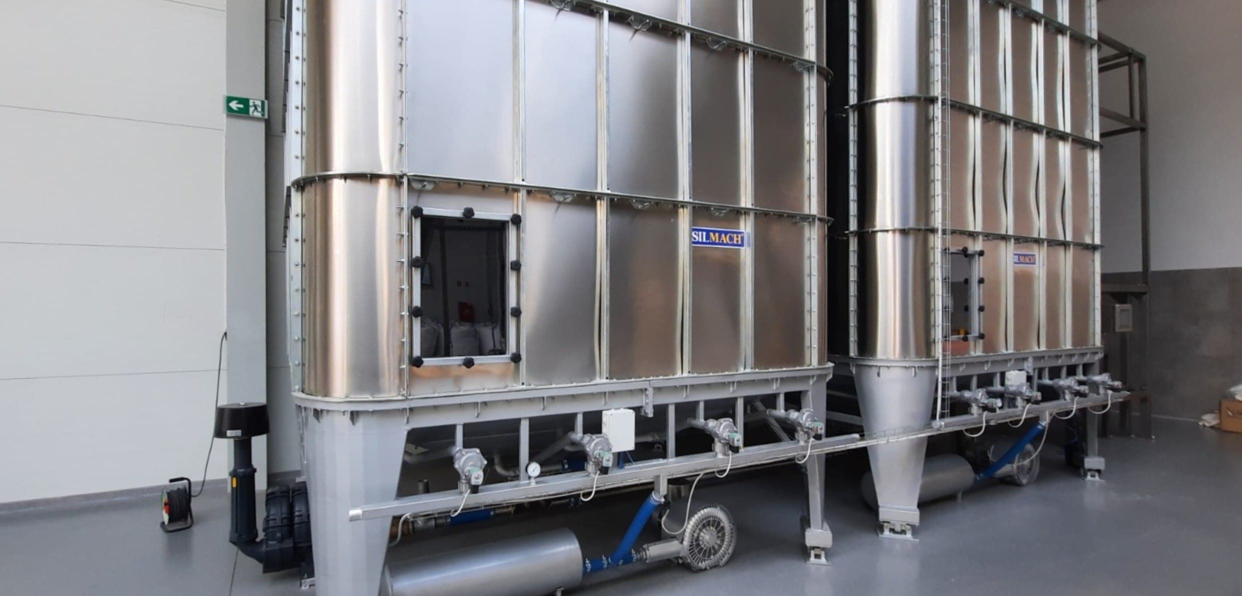 Silosy wewnętrzne SILMACH z instalacją napowietrzania i transportu